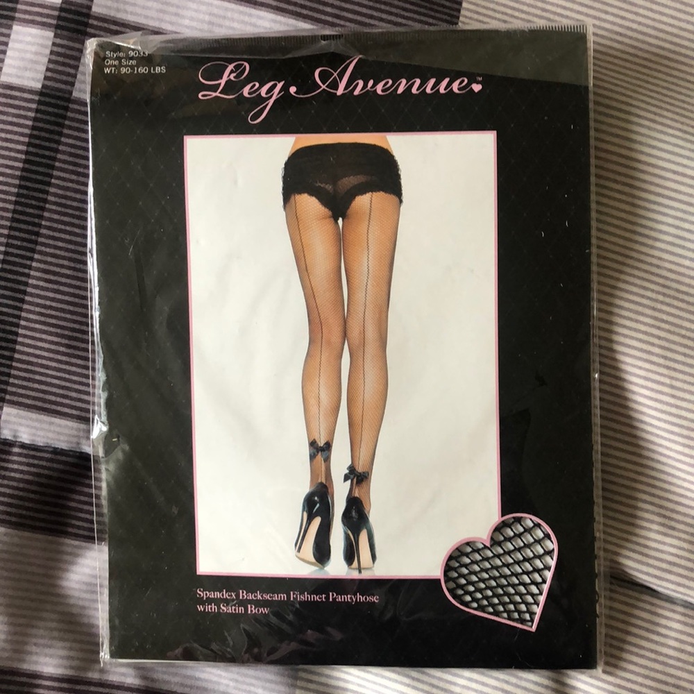Spandex backseat fishnet pantyhose with satin bow